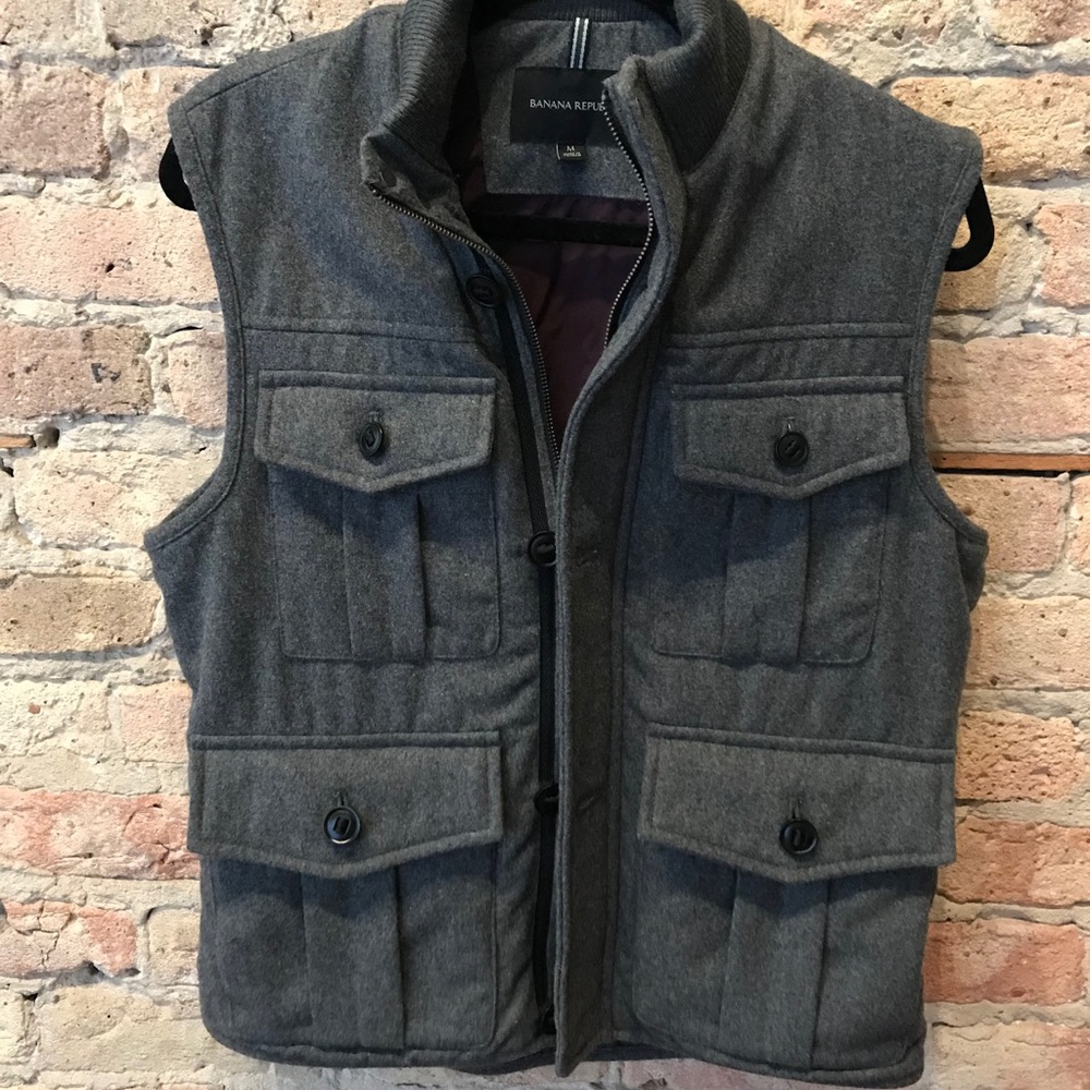 Zip up utility Banana Republic vest